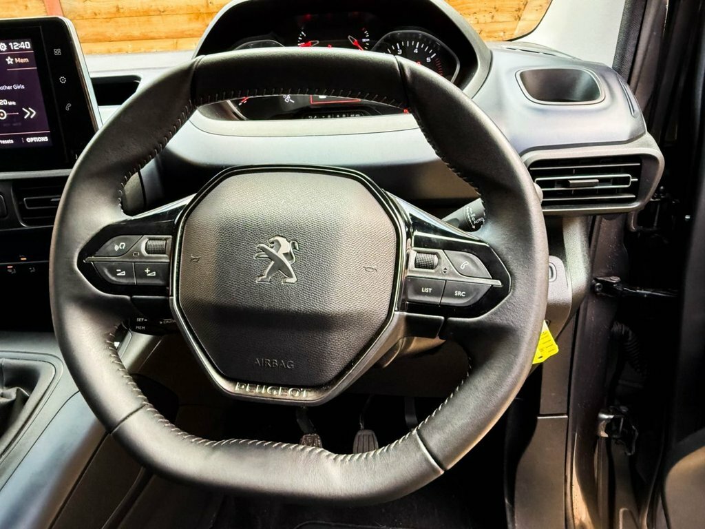 Peugeot Rifter 1.5L Null Grey #2
