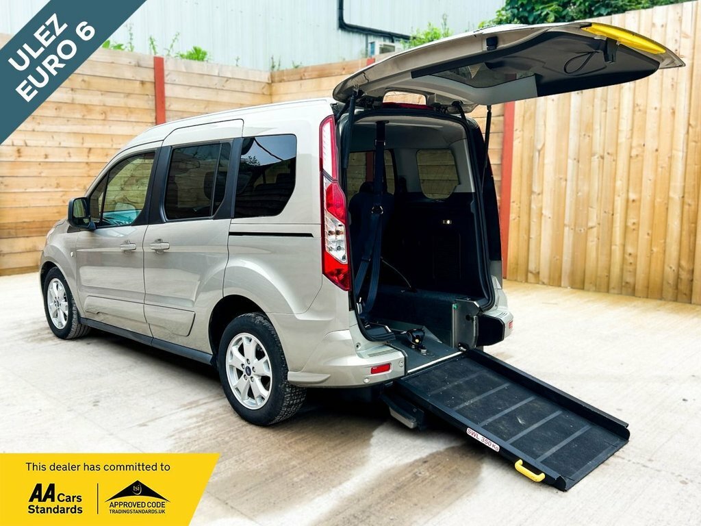 Ford Tourneo Connect 1.5L Titanium Silver