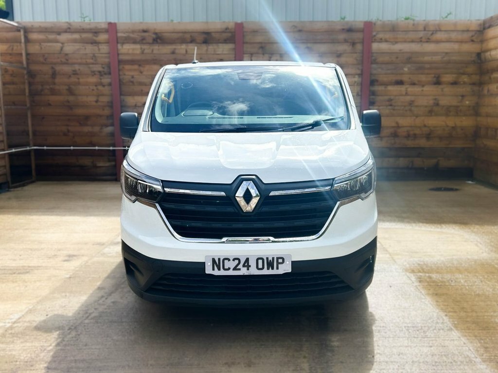 Renault Trafic 2L Business NC24OWP White #5