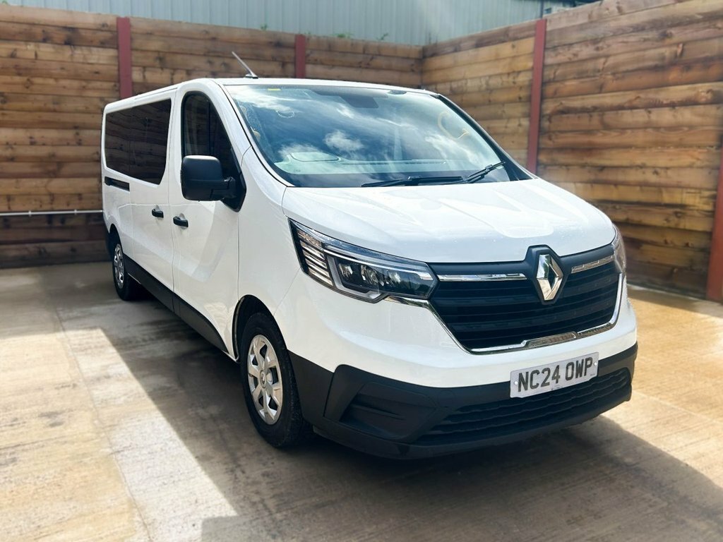 Renault Trafic 2L Business NC24OWP White #4