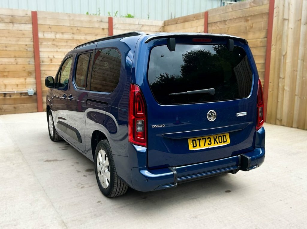 Vauxhall Combo Life Life Ultimate XL Green #15