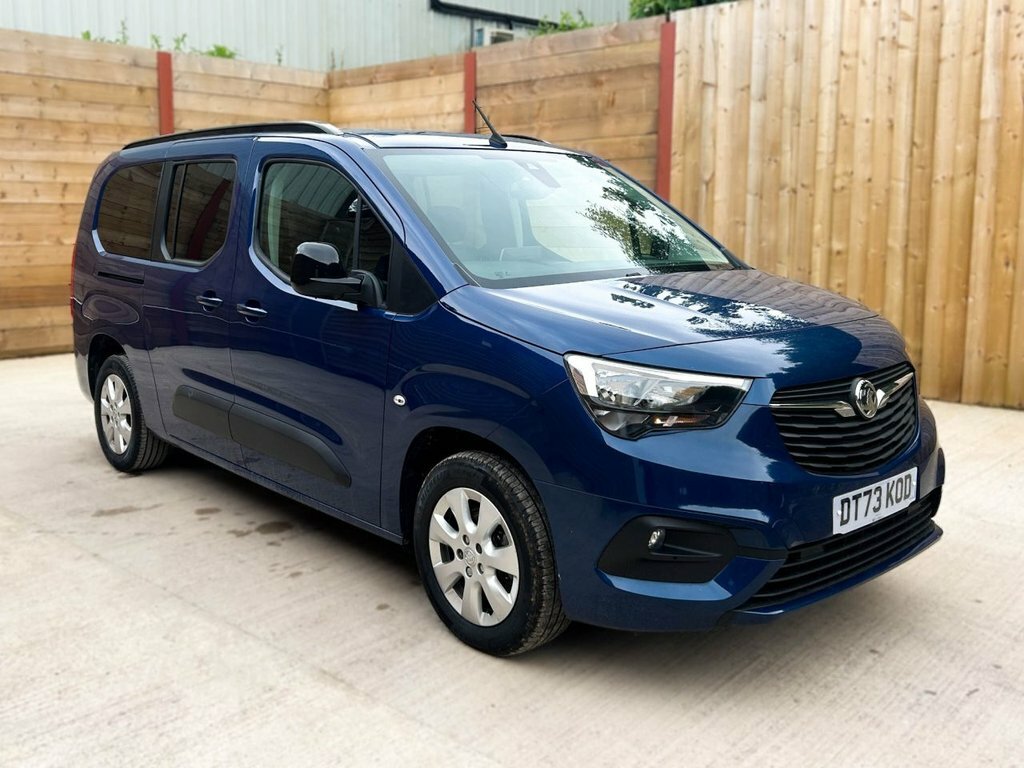 Vauxhall Combo Life 1.5L Null Blue #3