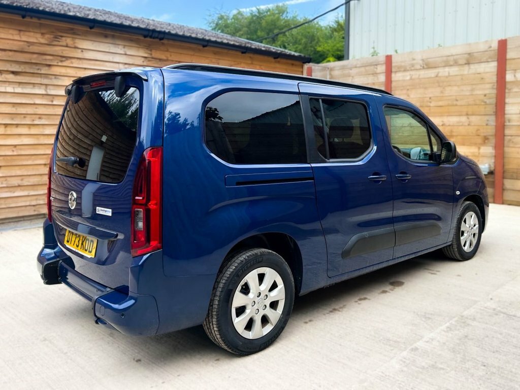 Vauxhall Combo Life Life Ultimate XL Green #10