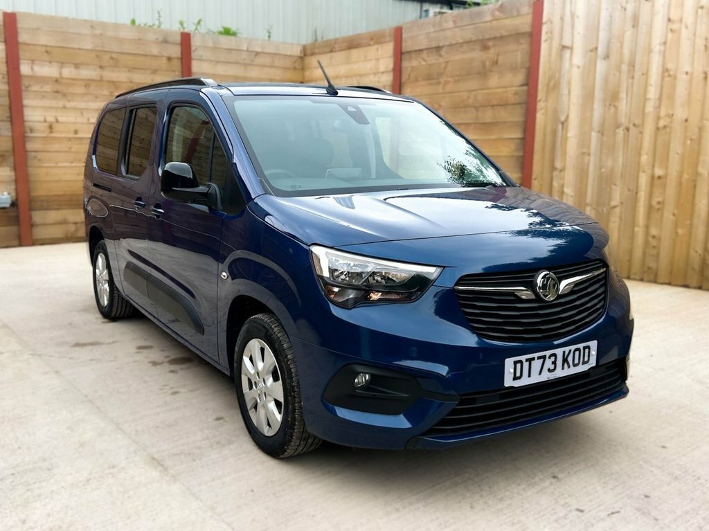 Vauxhall Combo Life 1.5L Null Blue #4