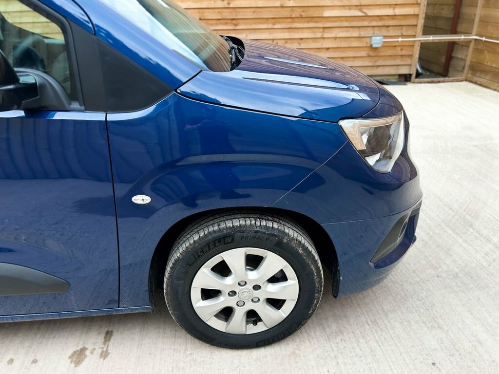 Vauxhall Combo Life Life Ultimate XL Green #29