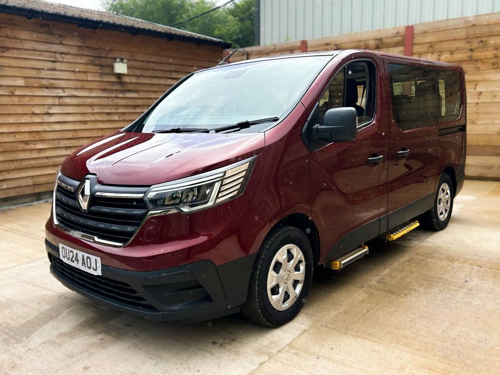 Renault Trafic 2L Start OU24AOJ Red #5
