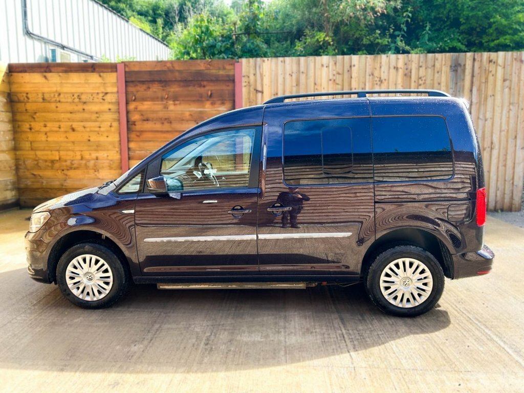 Volkswagen Caddy Life Life 2.0 Tdi Bluemotion Tech Mpv Green #9
