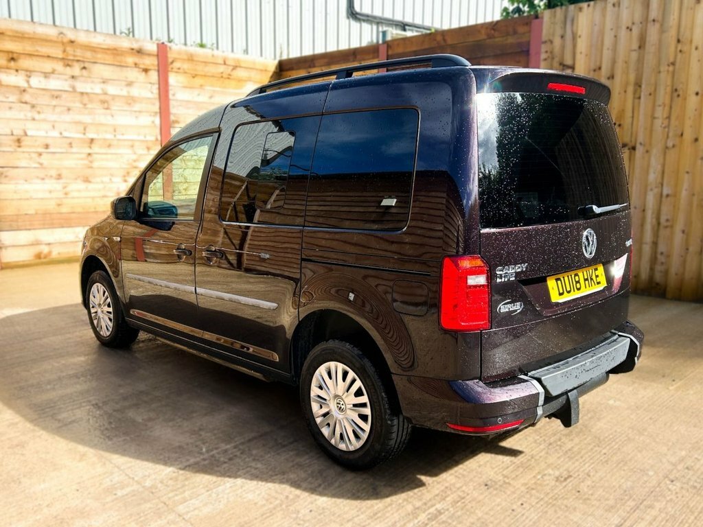 Volkswagen Caddy Life Life 2.0 Tdi Bluemotion Tech Mpv Green #16