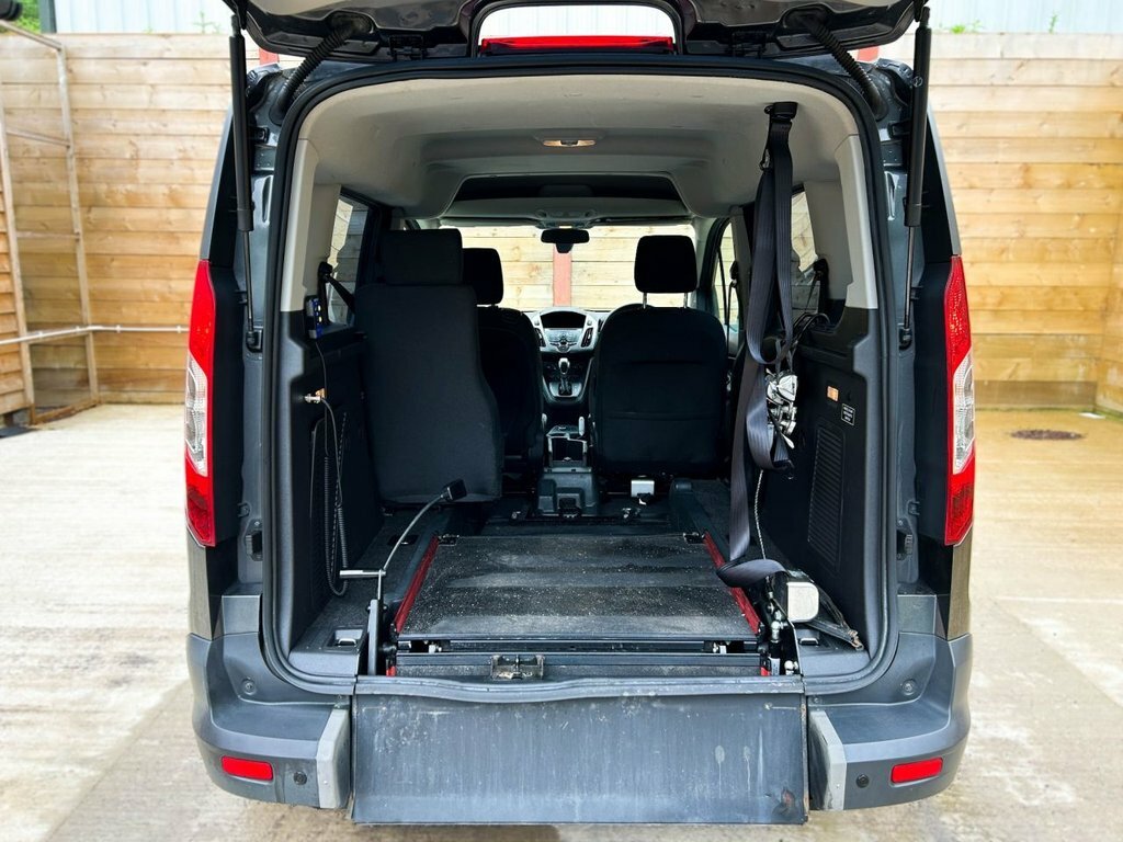 Ford Tourneo Connect Titanium White #14