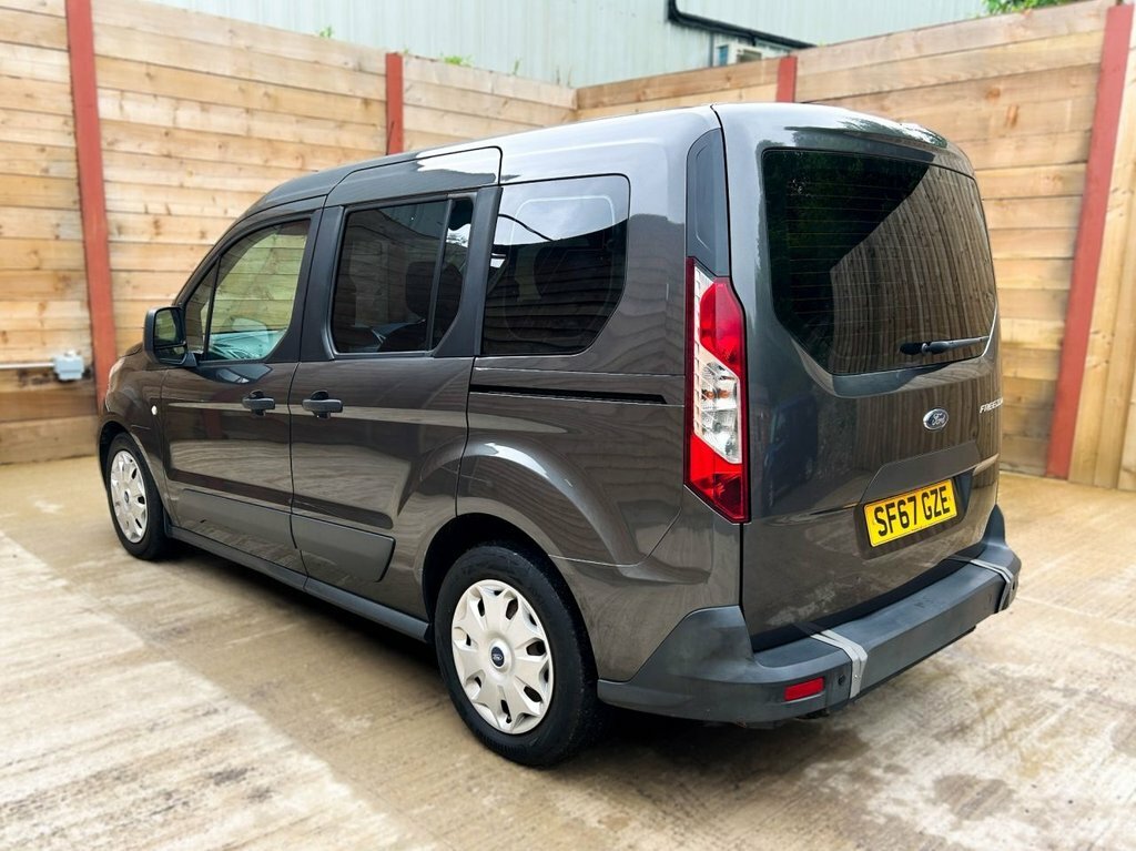 Ford Tourneo Connect Titanium White #17