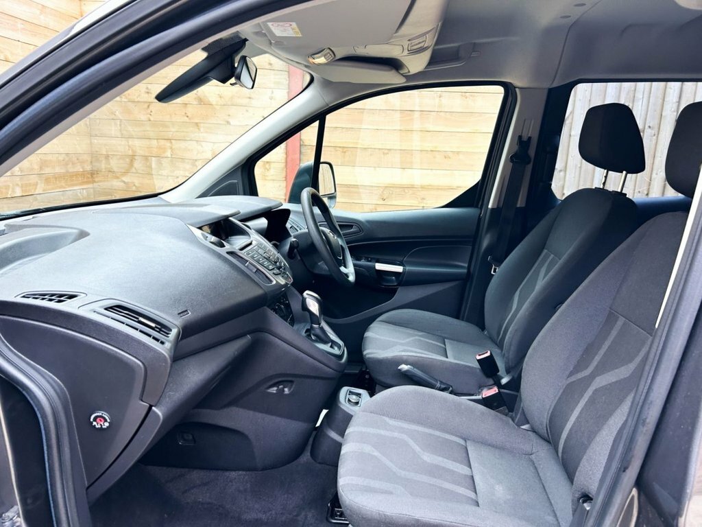 Ford Tourneo Connect Titanium White #21