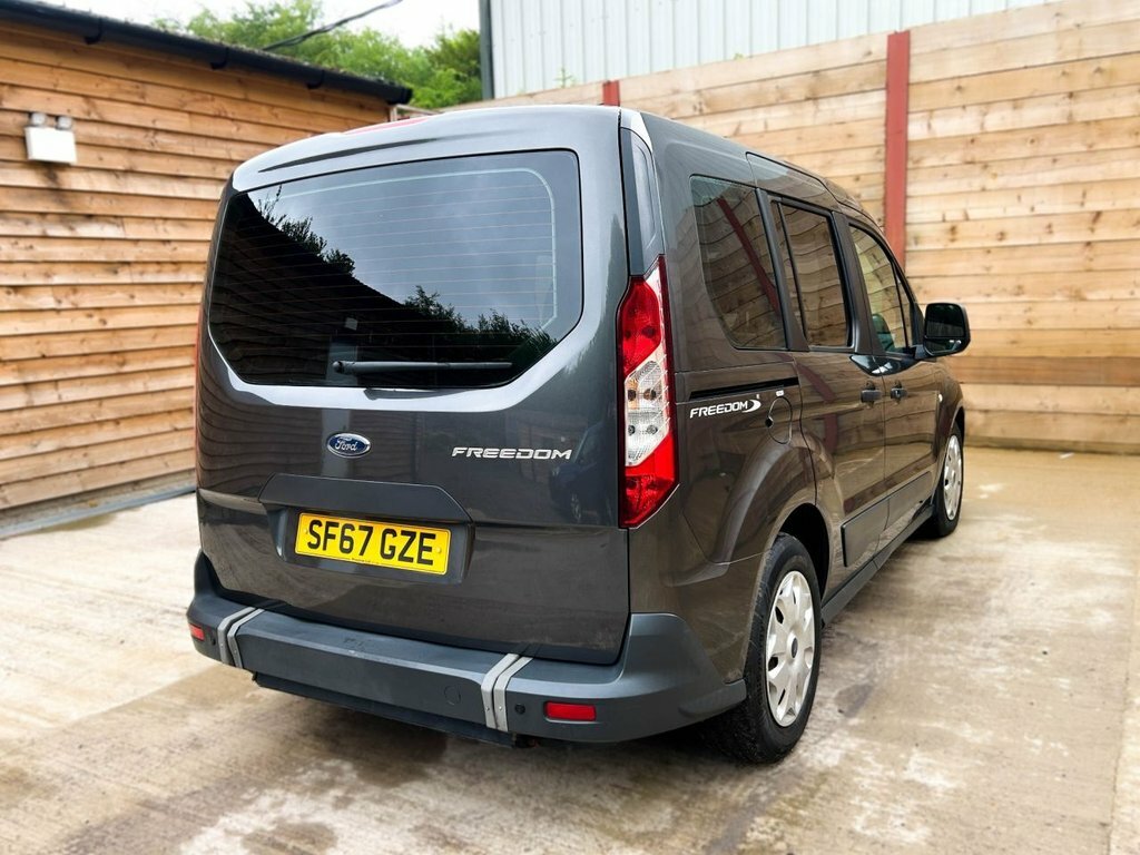 Ford Tourneo Connect Titanium White #11