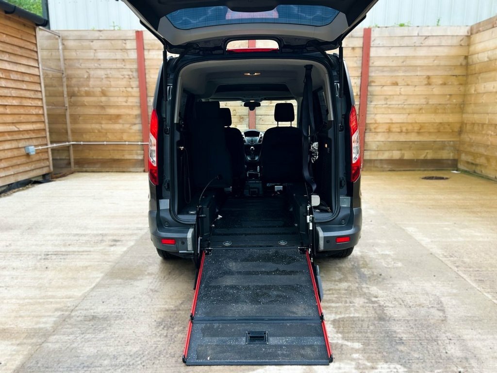 Ford Tourneo Connect Titanium White #15