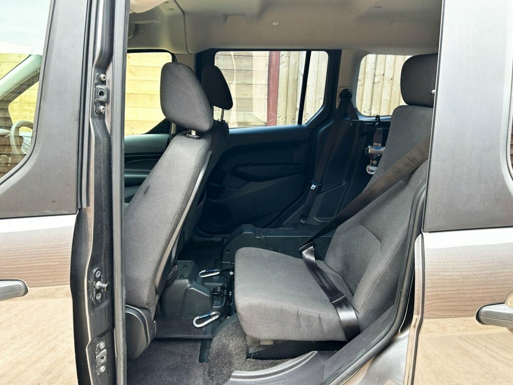 Ford Tourneo Connect Titanium White #23