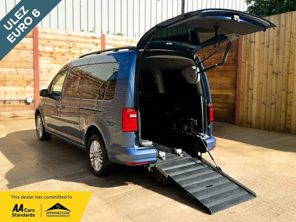 Volkswagen Caddy Maxi Life 2L Null YD20ZKF Blue