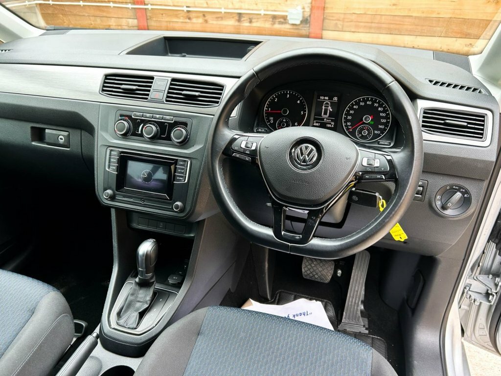 Volkswagen Caddy Maxi Life 2L Null Silver #2
