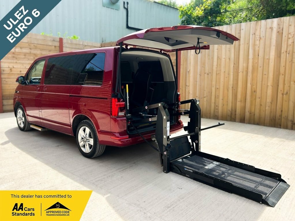 Volkswagen Transporter 2L Se Red