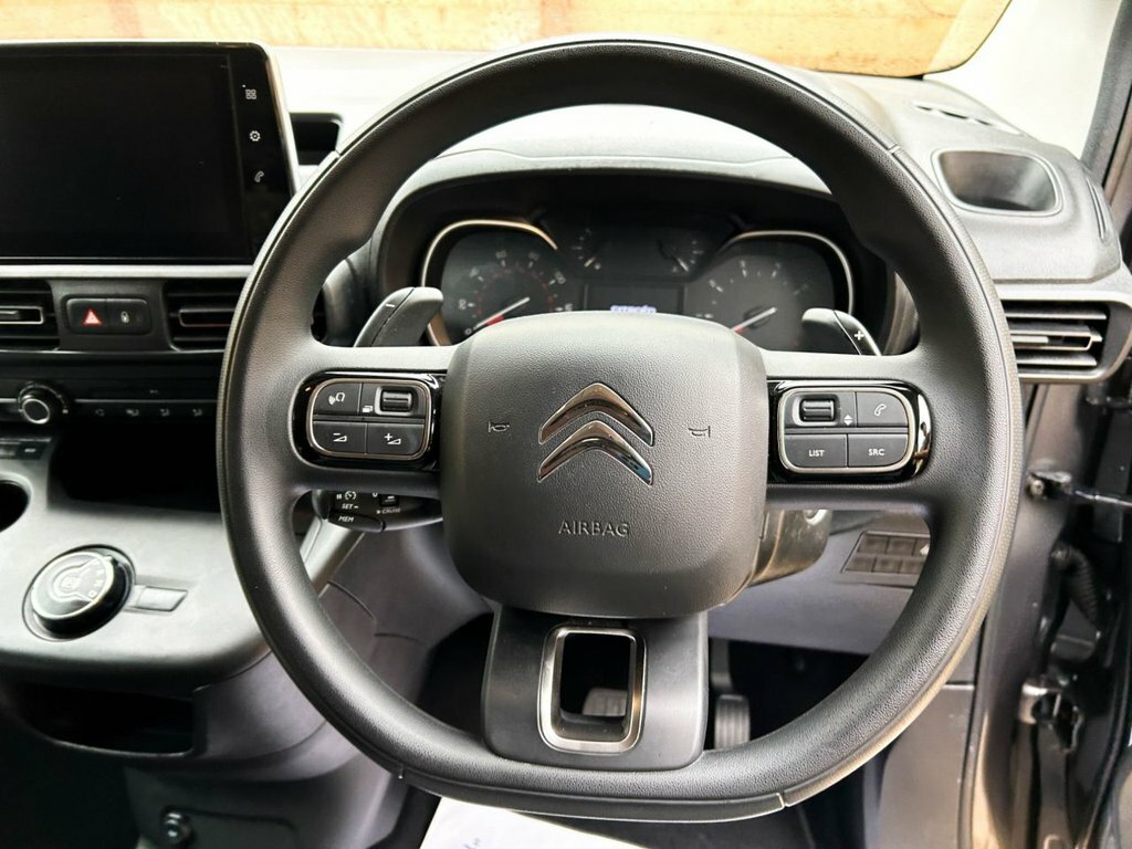 Citroen Berlingo 1.2L Feel Grey #2