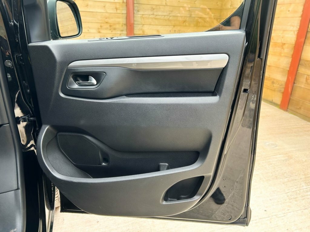 Citroen SpaceTourer Tourer 2.0L 175 Bhp Grey #26