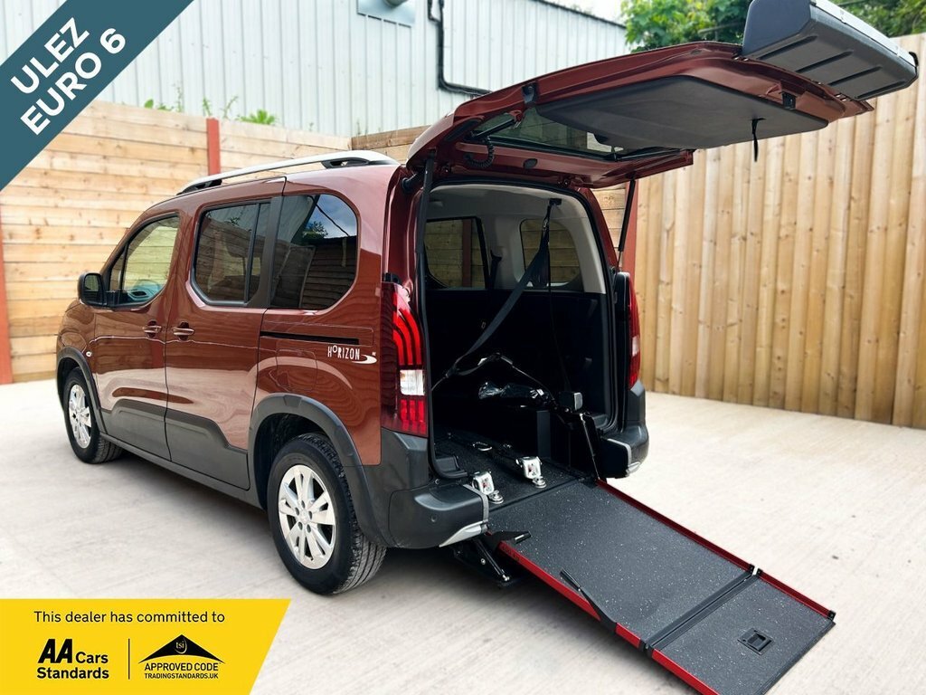Peugeot Rifter 1.2L Allure Brown