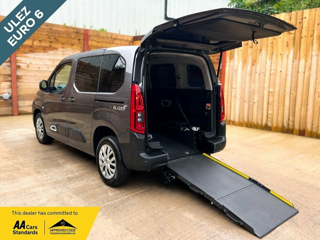 Citroen Berlingo 1.2L Feel Grey