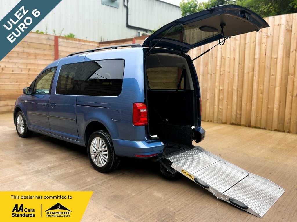 Volkswagen Caddy Maxi Life 2L Null NK68BJU Blue