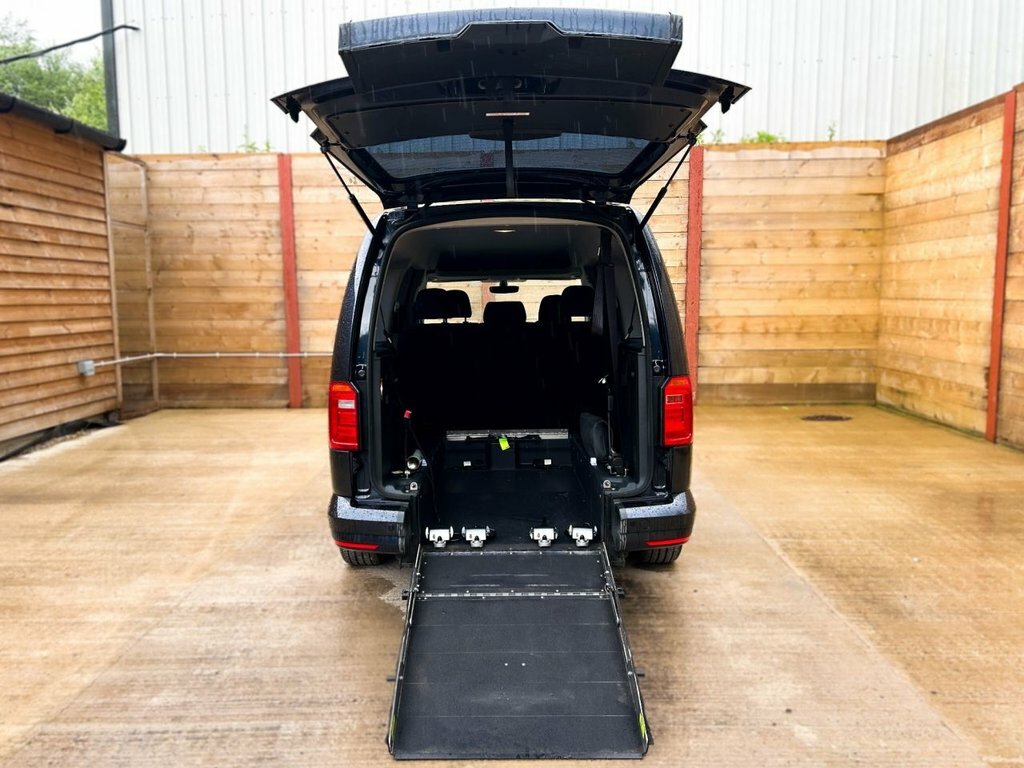 Volkswagen Caddy Maxi Life 2L Null Blue #15