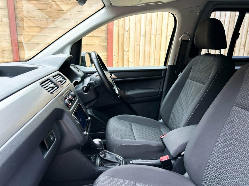 Volkswagen Caddy Maxi Life 2L Null Grey #20