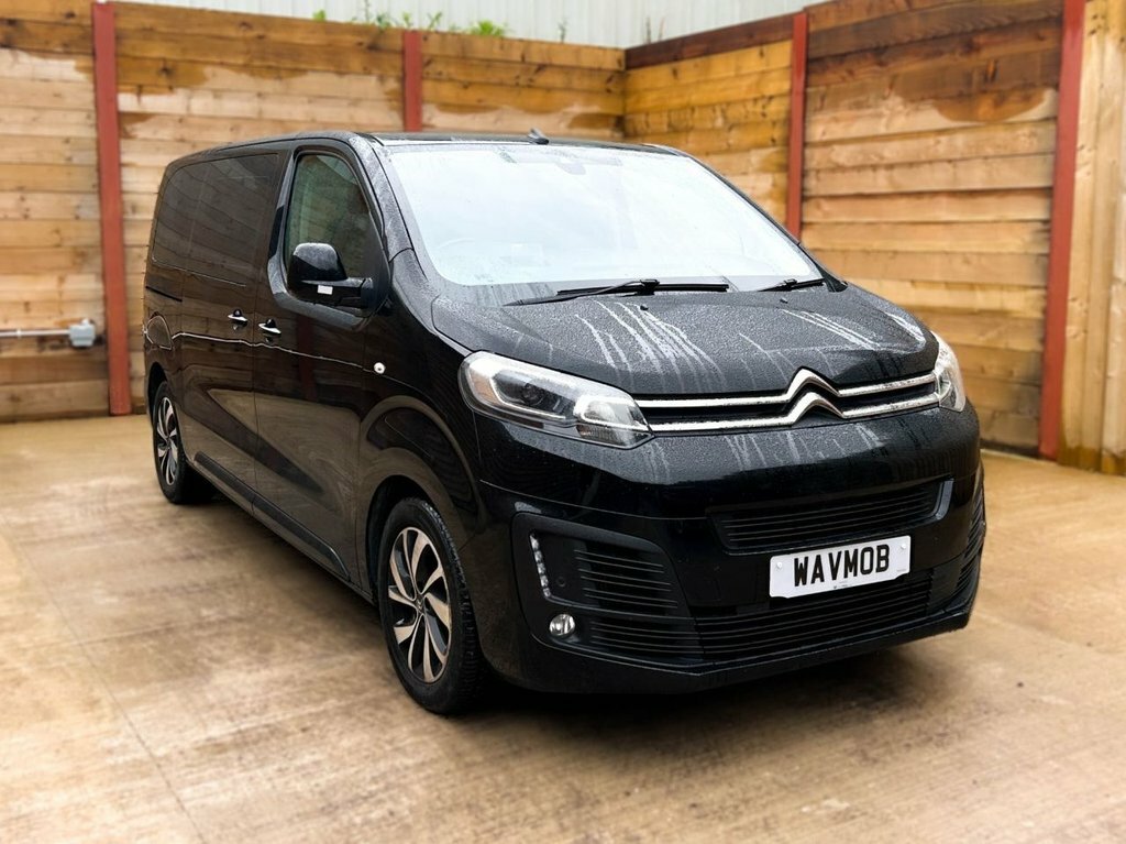 Citroen SpaceTourer 2L Flair M Black #4