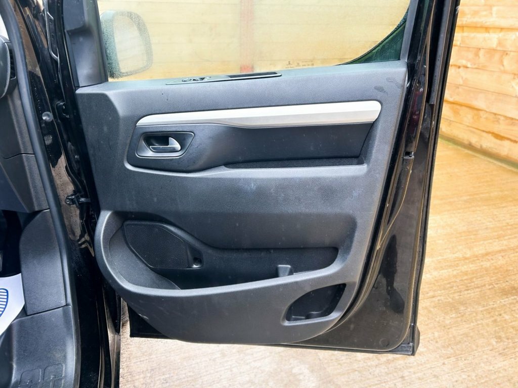 Citroen SpaceTourer Feel Grey #28