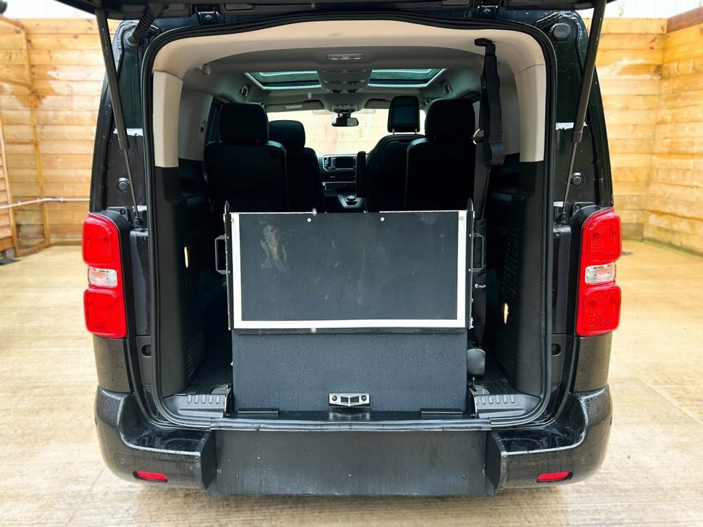 Citroen SpaceTourer Feel Grey #13