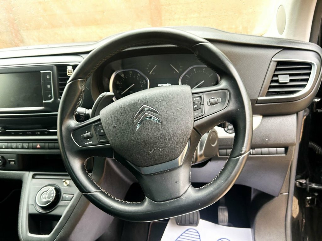 Citroen SpaceTourer Feel Grey #25