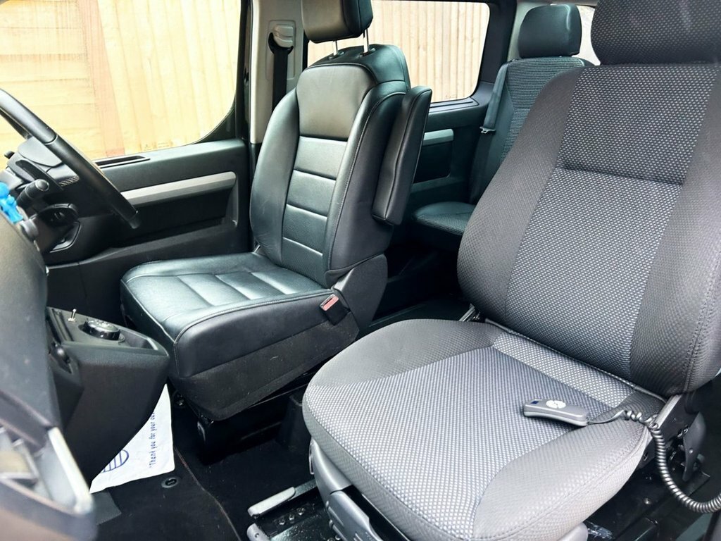 Citroen SpaceTourer Feel Grey #21