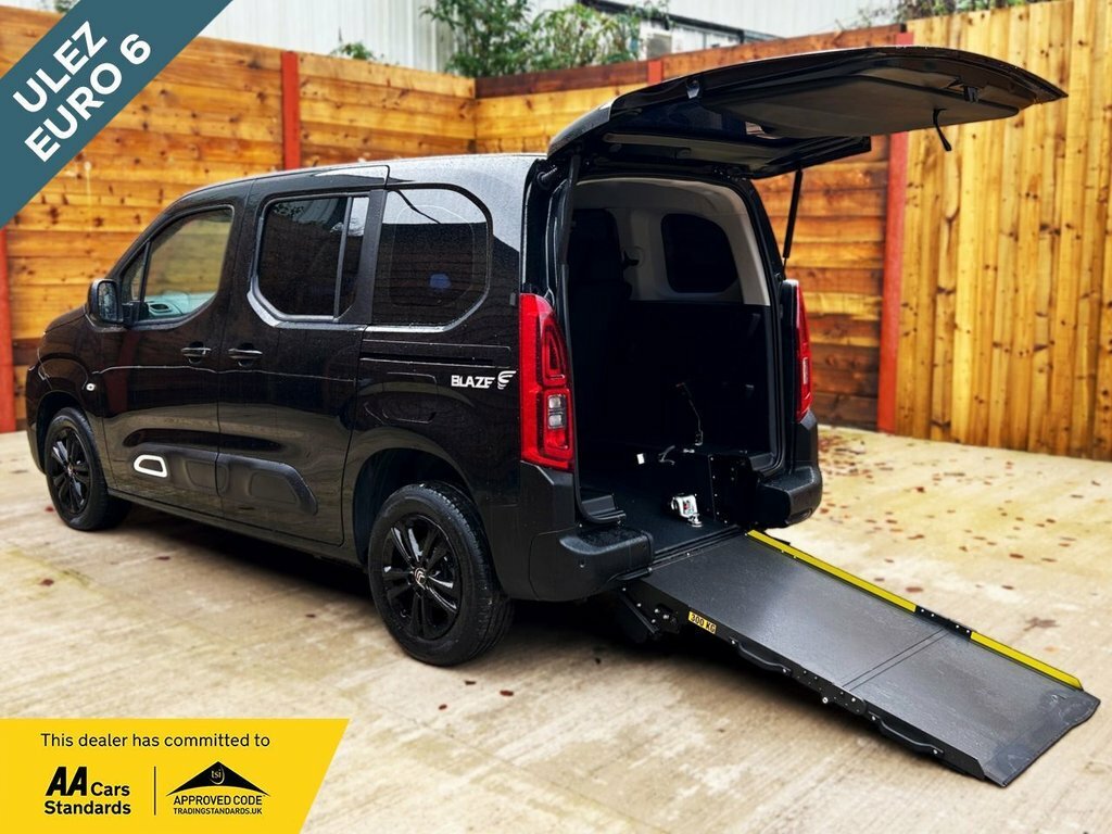 Citroen Berlingo 1.5L Flair Black