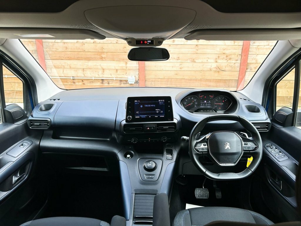 Peugeot Rifter Mpv Blue