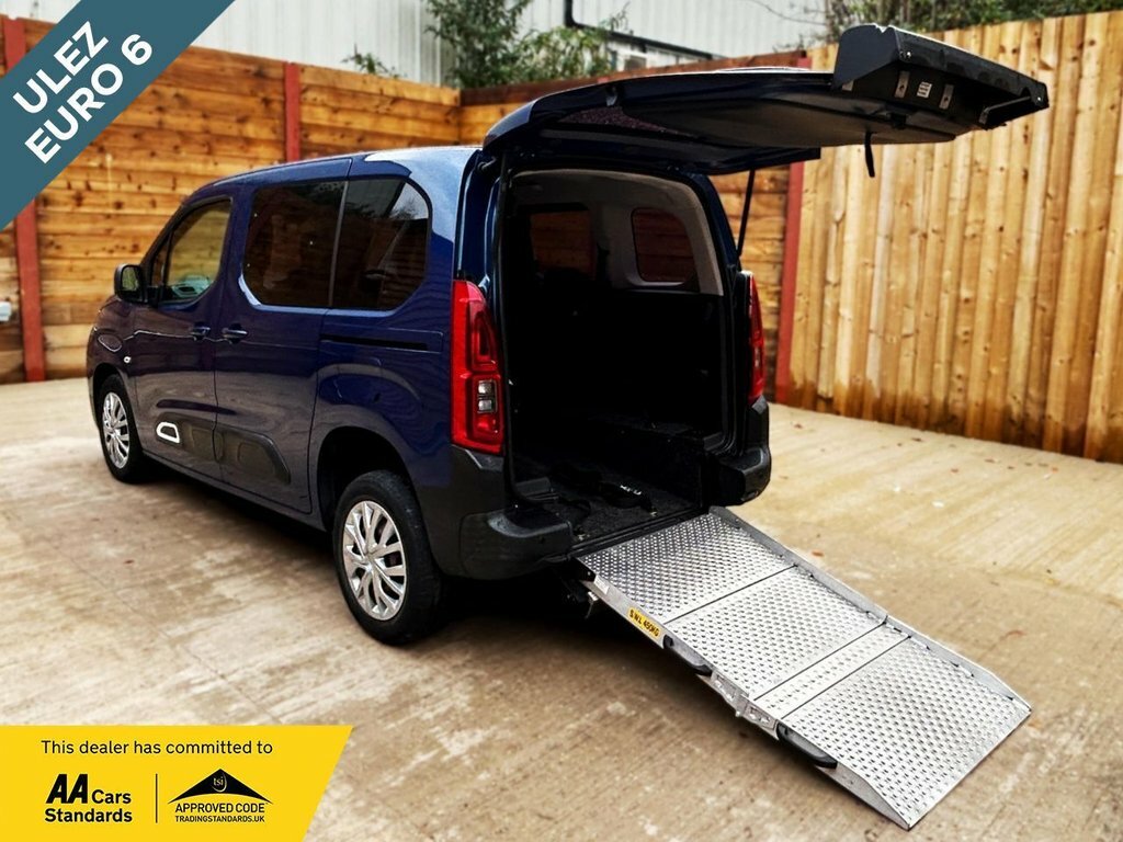Citroen Berlingo 1.5L Feel Blue