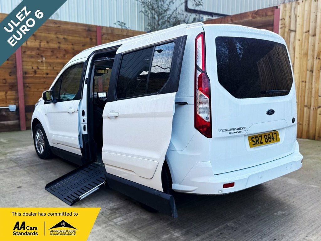 Ford Grand Tourneo Connect 1.5L Titanium White