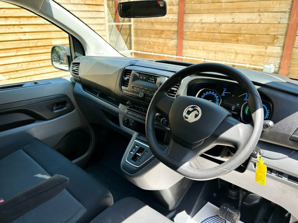 Vauxhall Vivaro Mpv Black