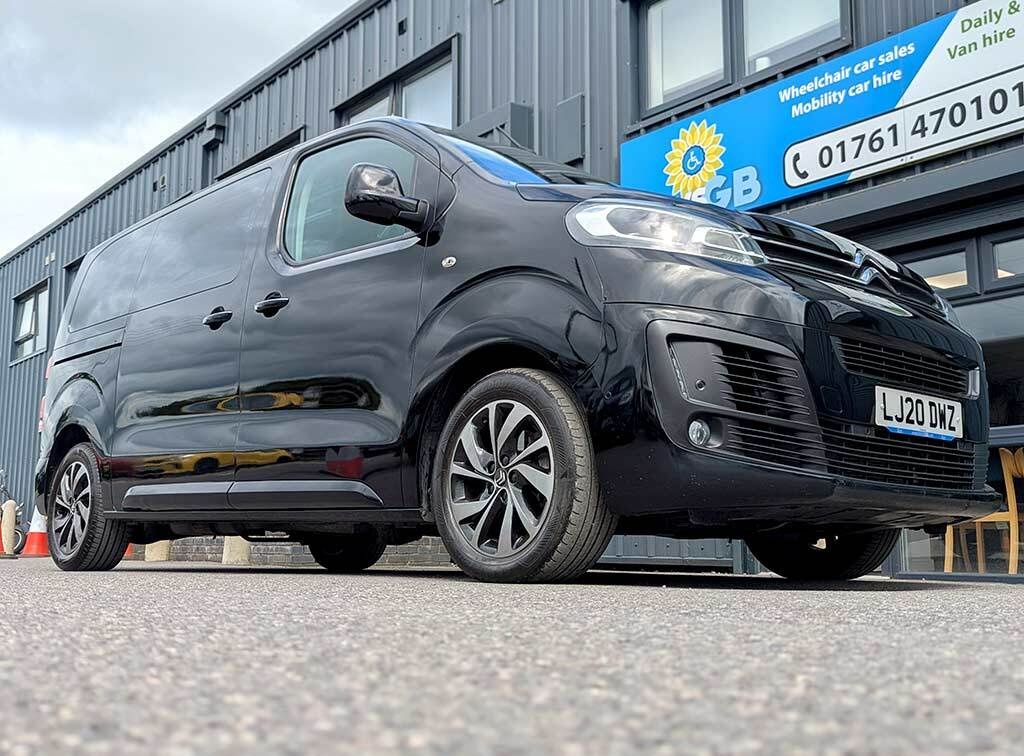 Citroen SpaceTourer 2.0 Bluehdi 180 Flair M Wav