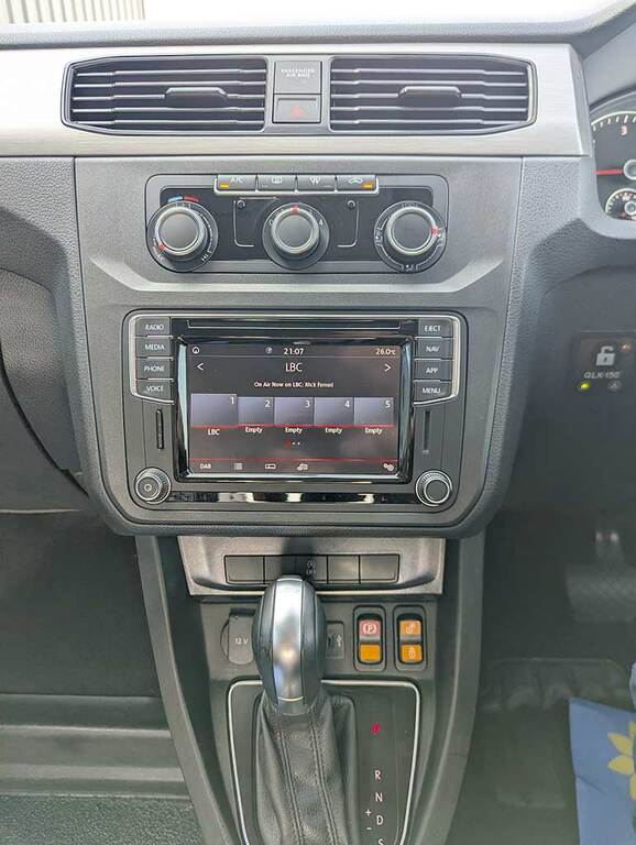 Volkswagen Caddy Life Mpv Red #18