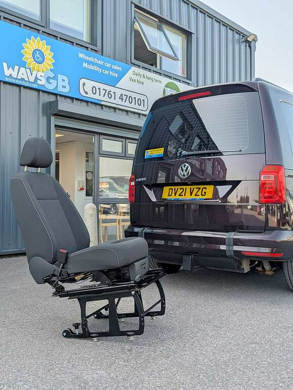 Volkswagen Caddy Life Mpv Red #28