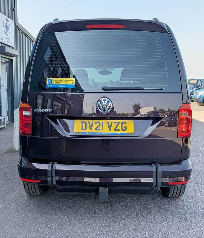 Volkswagen Caddy Life Mpv Red #7