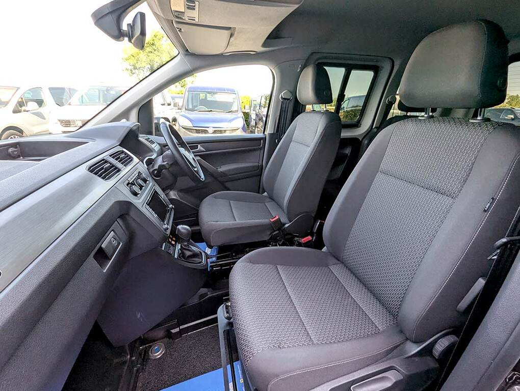 Volkswagen Caddy Life Mpv Red #25