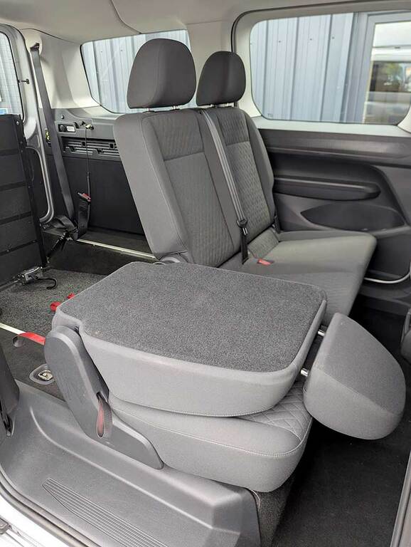Volkswagen Caddy Maxi Life 2L Null Red #27