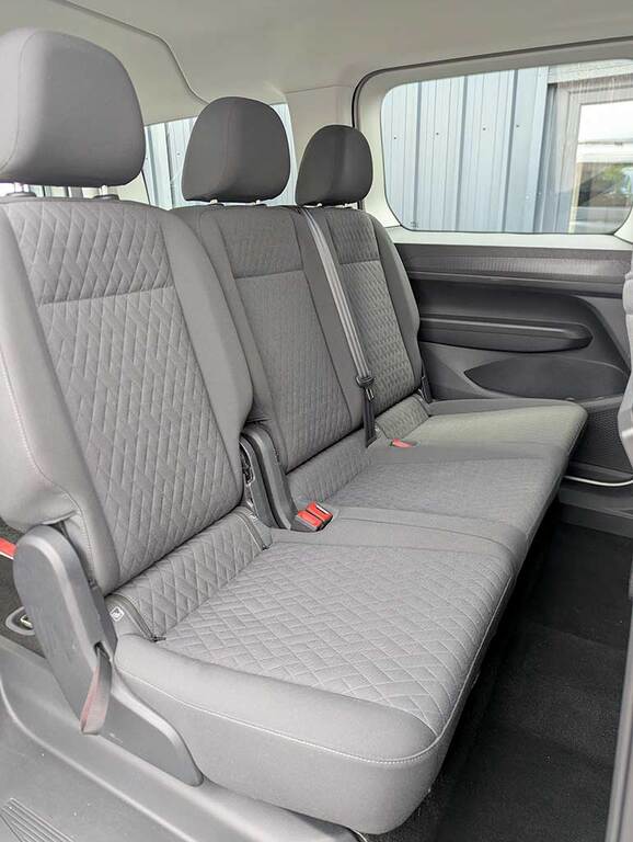Volkswagen Caddy Maxi Life 2L Null Red #28