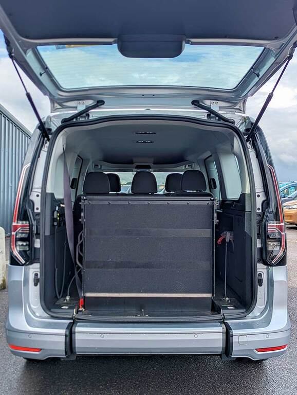 Volkswagen Caddy Maxi Life 2L Null Red #7