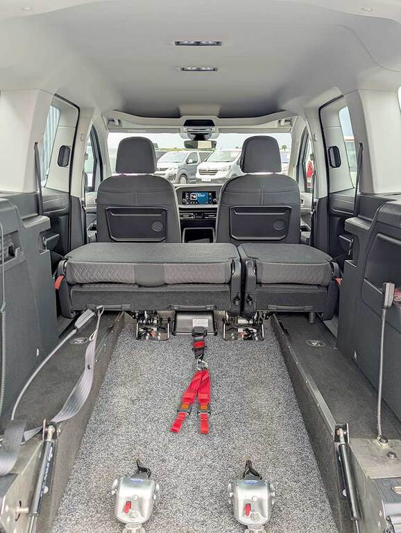Volkswagen Caddy Maxi Life 2L Null Red #29