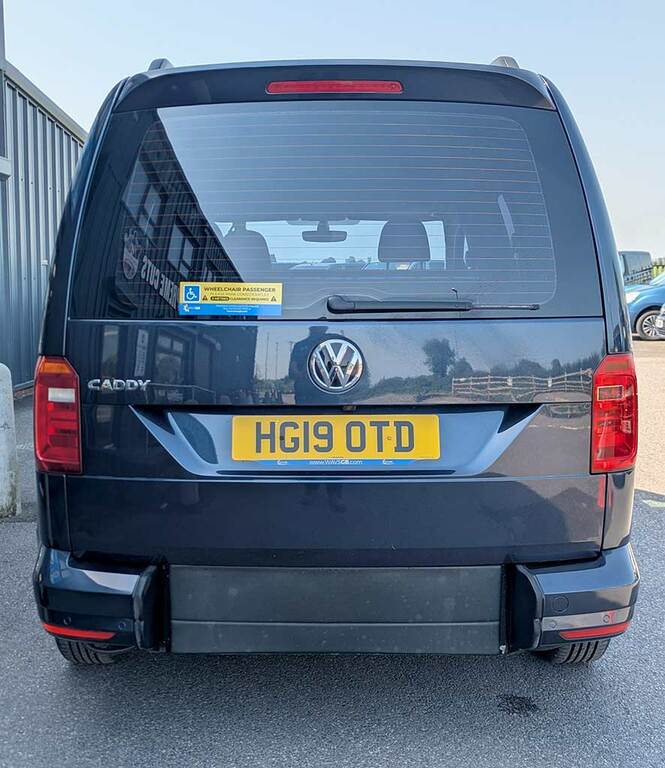 Volkswagen Caddy Life 2.0 Tdi Dsg Green #9