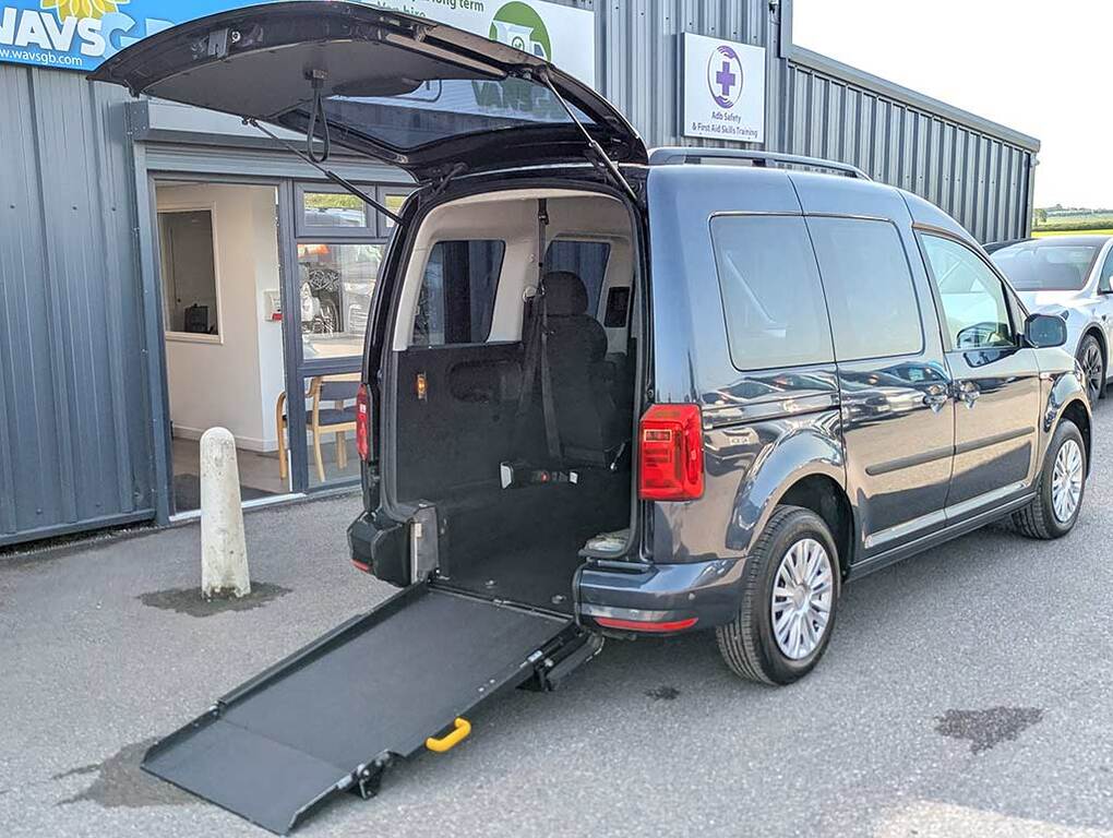 Volkswagen Caddy Life 2.0 Tdi Dsg Green #7