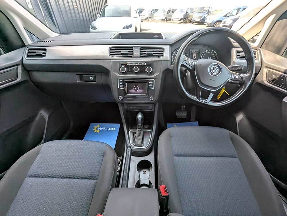 Volkswagen Caddy Life 2.0 Tdi Dsg Green #14